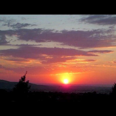hi follow me please because i will follow you