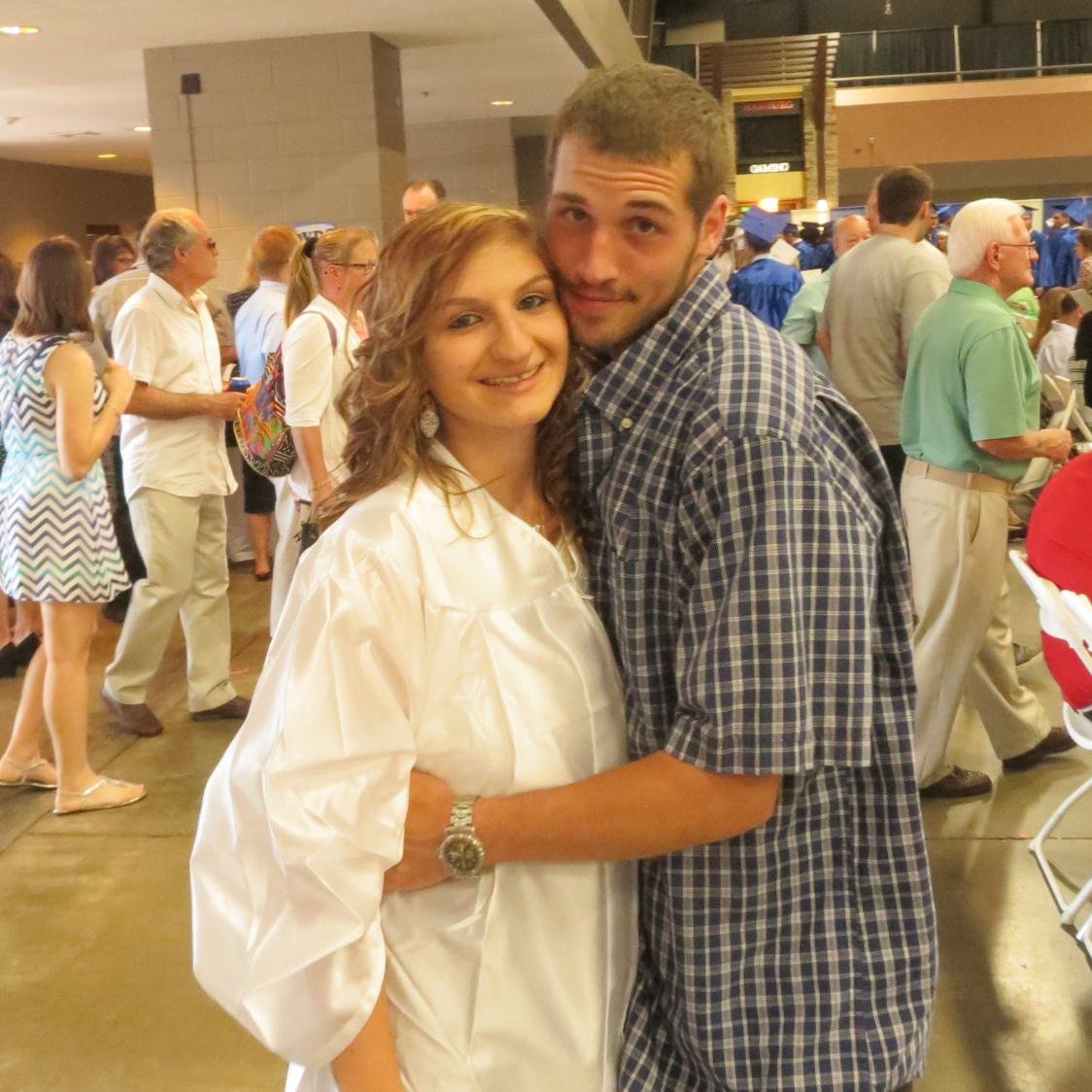 sarahleuer's profile picture. 032112 & 061214