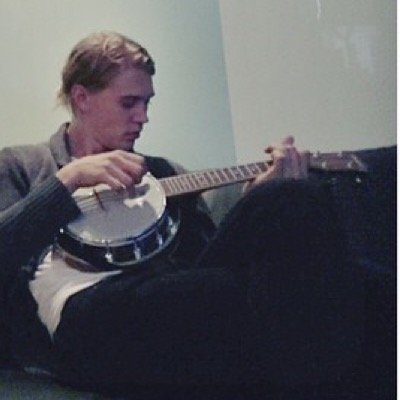 austin_bxtler's profile picture. sometimes acting, sometimes singing it depends on the day. rp/fl