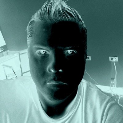 danytalbot's profile picture. Technicien informatique, pompier volontaire. Ski alpin, plongée sous marine, camping....