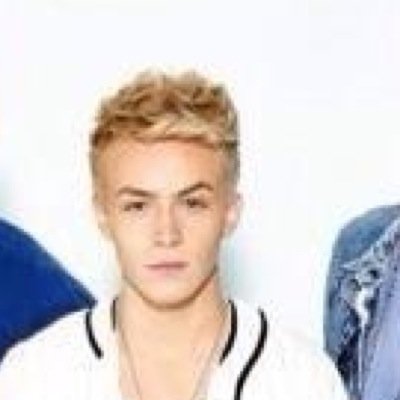 ARVideoProject's profile picture. The name says it all please read my tweets! Please DM me if your intrested!!!! SEND YOUR SHORT CLIP TO arvideoproject@gmail.com