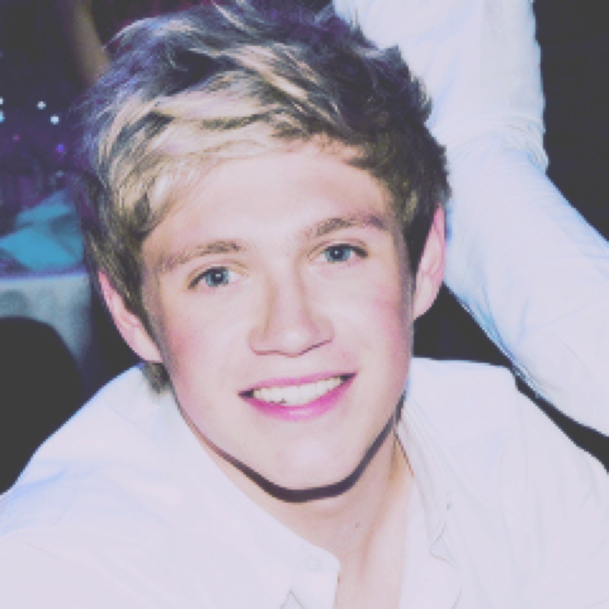 ❁Hey just wanna say niall loves u with all his heart and stay strong beautiful, me and niall always here for u no matter what - @craicdalilac❁