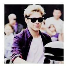 Go follow @Twerkteamhoran
go fav or rt spam her for 6 free follows x