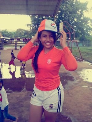apasionada al fútbol ;) colombiana con mucho orgullo :D me encuentras en face como Zully tamayo