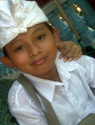 gusde_PS's profile picture. nikmati hidup selagi bisa...enjoy...