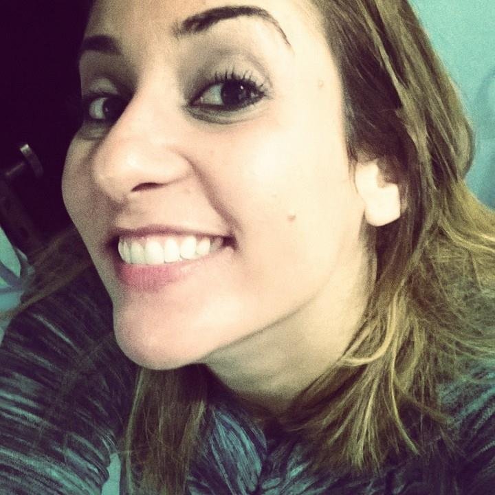 Sou jornalista por formação, estou navegando pela direção de TV ✌ e morrerei seriemaníaca! 

Snap: aninhapmorais