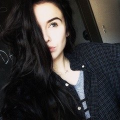 I dream to do extraordinary things, laugh a lot, & eat large amounts of ramen. I take photos & also have them taken of me.
