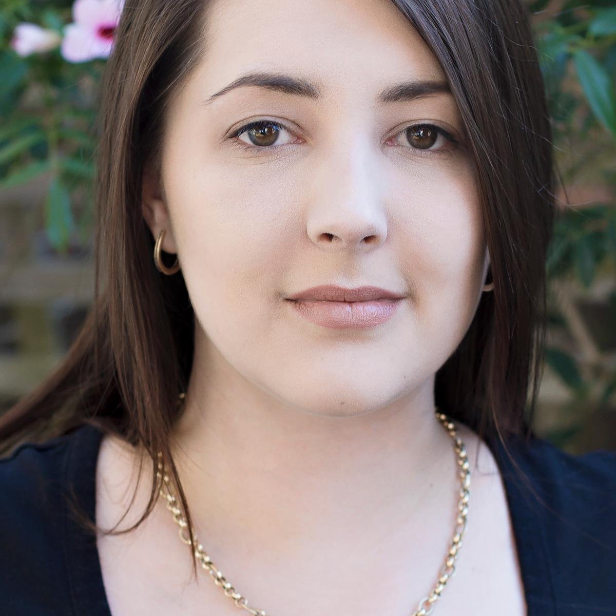 JenKHolland's profile picture. Graphic designer & photographer. Occasional songstress. Goddess of champagne and arms dealer for the can-can line of fruity penguins. Allergic to the cold.