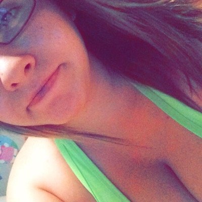 The name is Destiny! I am single! Lesbian! Slowly trying to get over somene right now! Hmu!