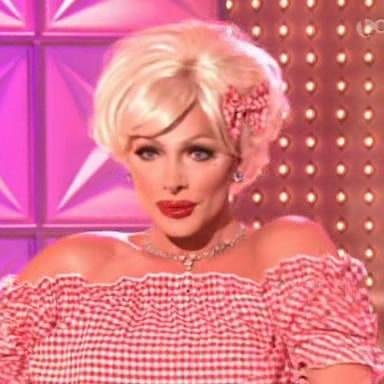 Joey__Perez's profile picture. I just retweet dumb stuff