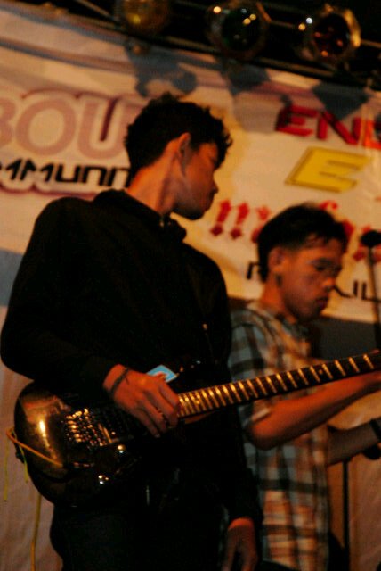 Lead Guitarist of @SINUZ_ & @CARFREEDAY_ID | part of SIPAGALA GIRI SUTA and VOODOO BALI | #HalaMadrid | ♥@vitasheilaa