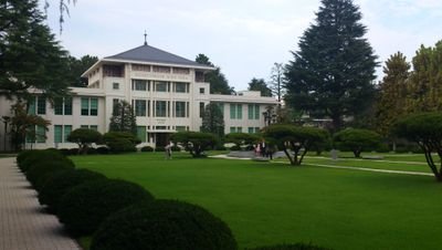 ystg0918's profile picture. SMAPと一緒に年を重ねてしまった欽ちゃんみたいに、もう一度大学に行ってしっかり勉強したい！