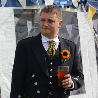 Re-patriated Cornishman. Independent GroundswellAg Accredited agronomist. Toucher of soils. Unashamed lover of Land Rovers!🌾 BASIS Diploma in Agronomy.