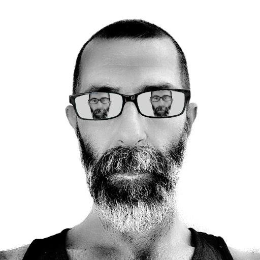 hombrelogo's profile picture. 