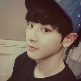 lewenskyrlorin2's profile picture. 