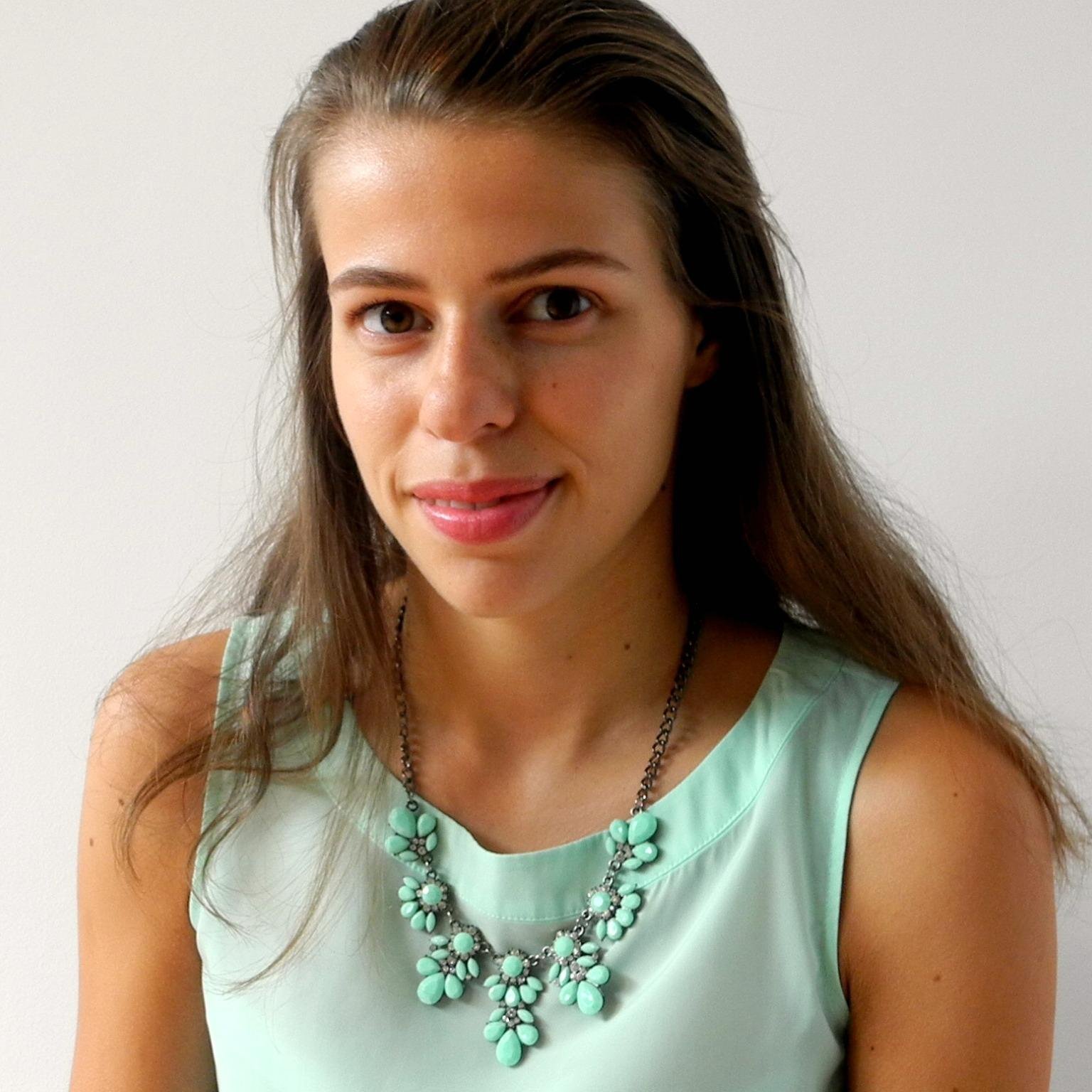 23 year old Marketing Assistant @ Vygon Benelux / Journalism / Running / Blogging