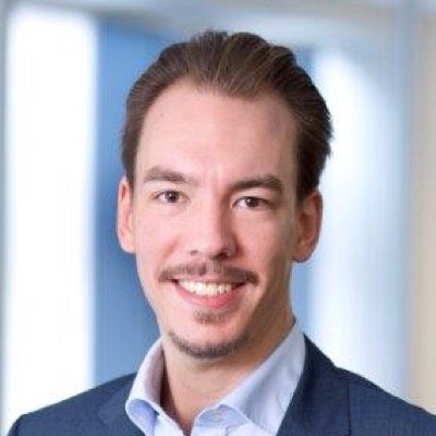 Passionate about legislation, digitization and optimizing the public sector. Enjoys tech, politics and self-cooked meals.