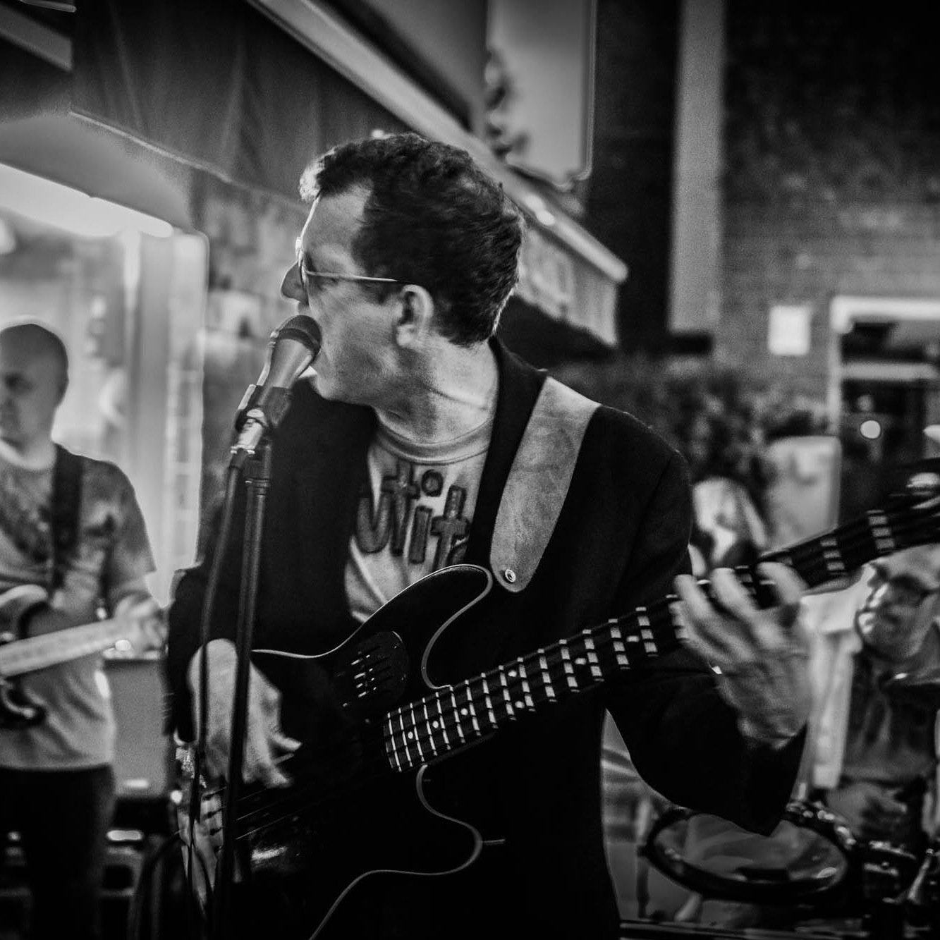 Canadian Musician, singer, songwriter, and bassman. Lee plays Godin Bass Guitars. CLICK BELOW