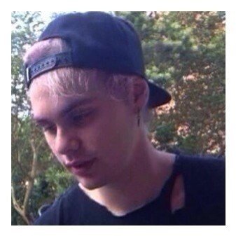 •5SOS are my world• Michael✖️/ From all the letters that I've saved this is everything i didn't say.✨ goal 5K