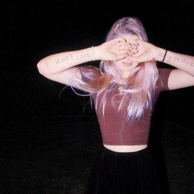 tuttifalsi's profile picture. Sono la persona più gentile e stronza che incontrerai al mondo. Non me ne frega un cazzo ma allo stesso momento mi importa tantissimo.