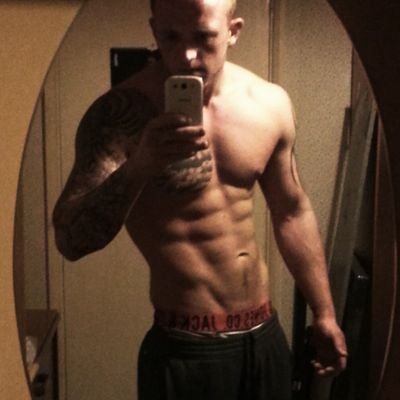 addicted to anything and everything sports
mens physique competitor