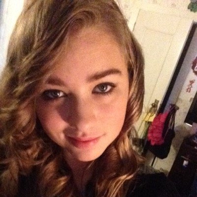 StarrBenson's profile picture. My names Starr I'm a Senior in high school it is a dream of mine is to meet my idols/saviors