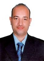 ‏اشرف ابو الريش  مدير تحرير جريدة  روزاليوسف . كاتب وصحفى مصرى