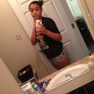 Aliyah Brewington  
Kassy Holland 
Jordan Wallum 
Volleyball is LIFE✌️ #10