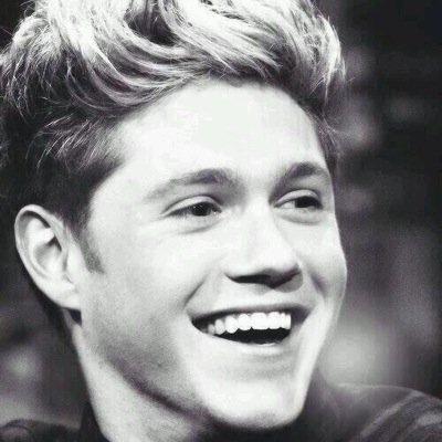 niall is my light in this dark world✨second acc : @bemyniallerh
