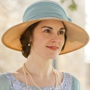 I am the eldest daughter of Lord and Lady Grantham. I also have a beautiful son called George, who i love very much. RP account..
//21+...