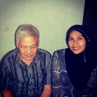 perakit pesawat roket