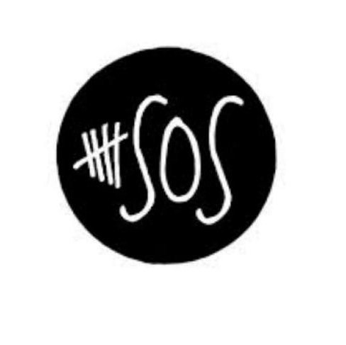 Allez voir notre site sur les 5 Seconds Of Summer !  http://t.co/qgKU9tIBup