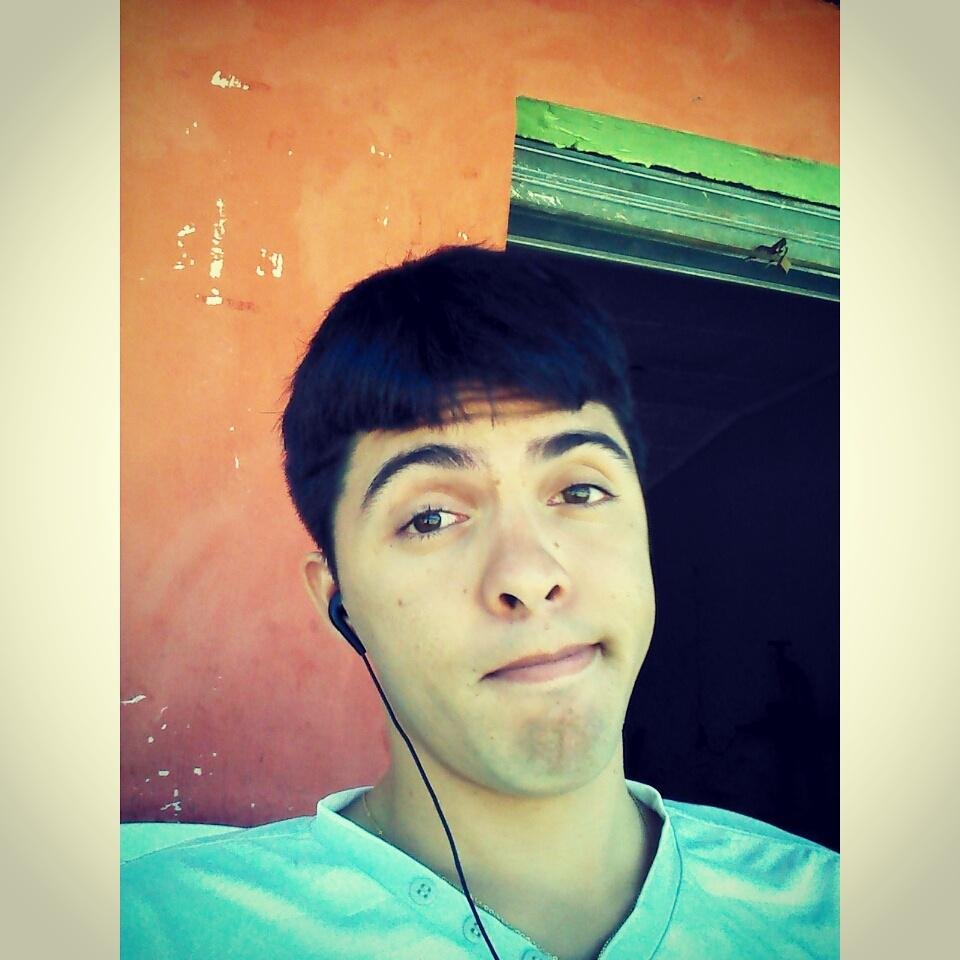 Acadêmico de Enfermagem II 19 Years II Leonino II Não sou conduzido , Conduzo !