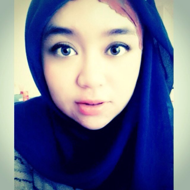 ♥ Be a girl with a mind and a lady with class ♥ run to be entrepreneur woman (˘⌣˘)ε˘`) owner @merryderm @hunhunbutik ♥ cats and dogs LOVER (̯-̮)