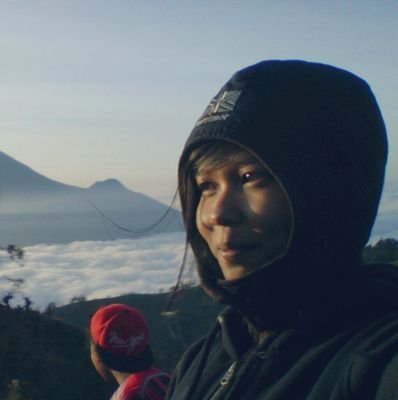 AlvianiAntika's profile picture. Dreams aren't what you leave behind when morning comes.. Dreams are the stuff that fill your every living moment