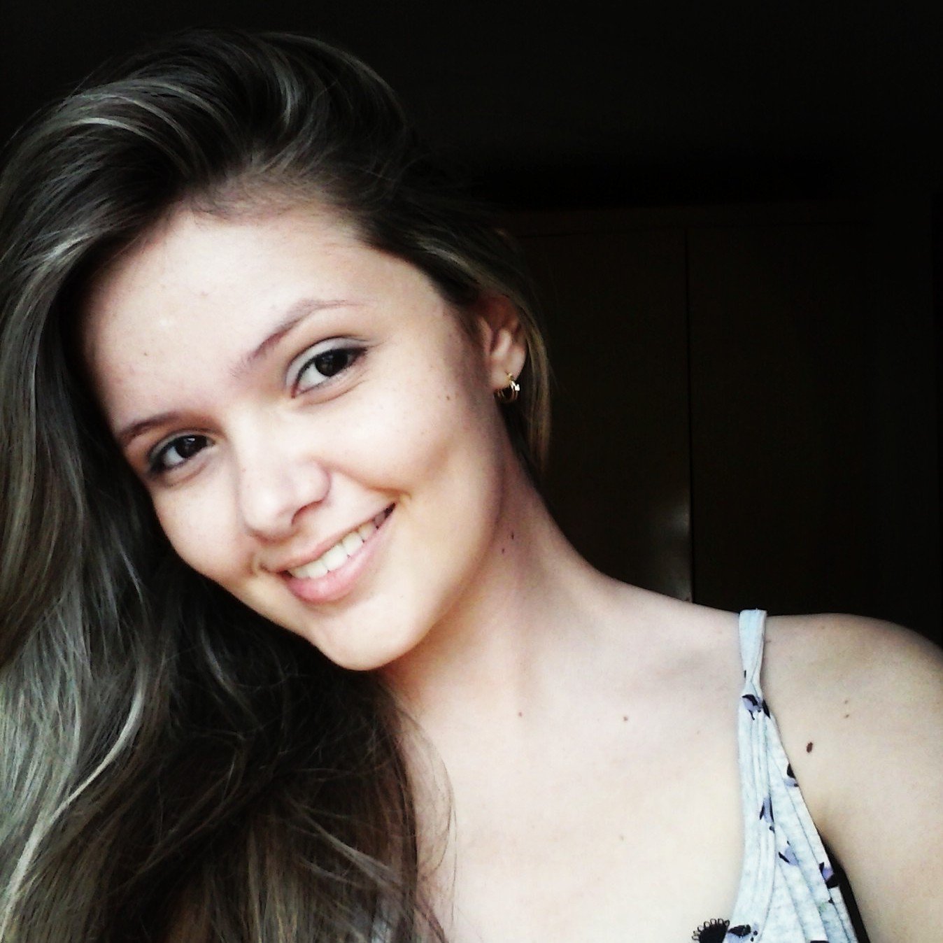 As vezes ouço o passar do vento, e só de ouvi-lo passar, vale a pena ter nascido.