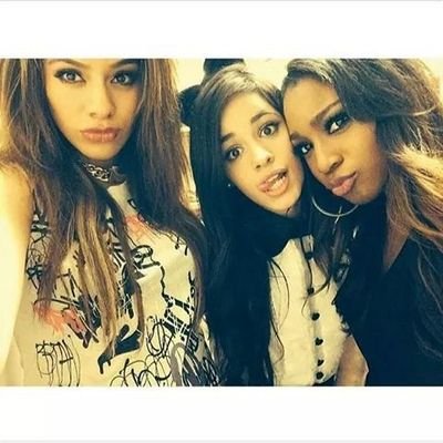 Mahomie♡Harmonizer♡Arianator♡R5♡Brat♡♥follow4follow? #Vote5HVMAs