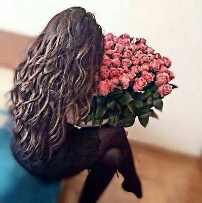 ‏الشَوق شَيء جَميل وَلكنَ ، الأجمَل انَ يَشعر بك مَن  تَشتَاق إليہٌ ♪