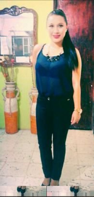 _AndreaaFlores's profile picture. 