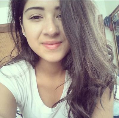 AnnaliSerrano's profile picture. what?