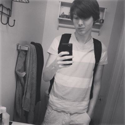 Trent Madewell
Senor / class of 14-15
Middletown High School
17 years young 
follow me _ I follow back