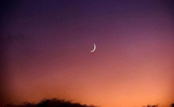 اللهم يا الله الأحد الصمد الذي لم يلد و لم يولد و لم يكن له كفؤاً أحد أن تغفر لي ذنوبي انك انت الغفور الرحيم ♥'-