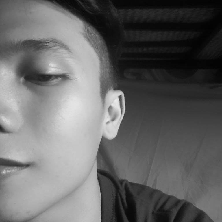 TheSuckest's profile picture. I'm gonna give you some terrible thrills