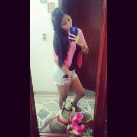 AdrianAlarcon5's profile picture. Anthony santos, estudiante de odontología, miembro del uice69   #19 el mundo da mil vueltas.