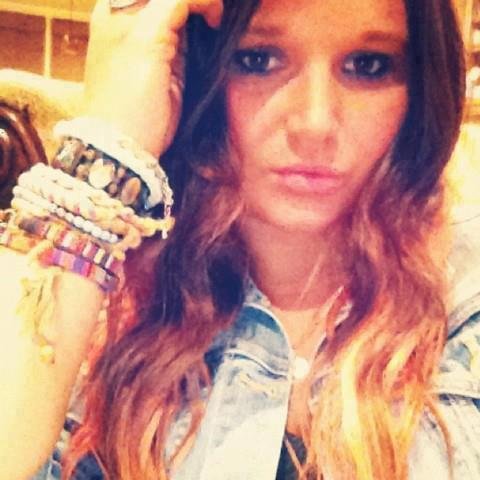 Follow new account @Nadia_Tommo12 or I unfollow