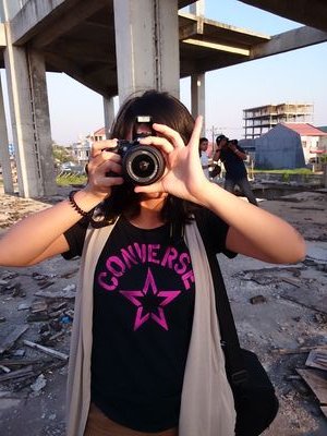 bE u'R sELf . . .