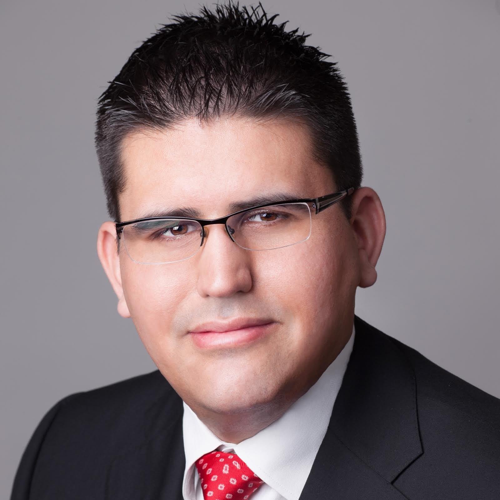 Realtor_Rodrigo's profile picture. #RealEstate Salesperson @SearchRealty Fluent in #Portuguese, servicing the locations of #Mississauga and #GTA (focusing in the West end).