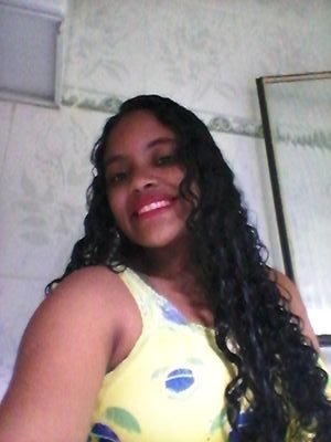 Quem sou eu ?
sou a alegria de quem me ama,a tristeza de quem me odeia ,e a ocupação de quem me invejam.