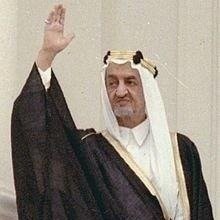 نجدد الولاء والبيعة لحكامنا أدآم الله عزهم