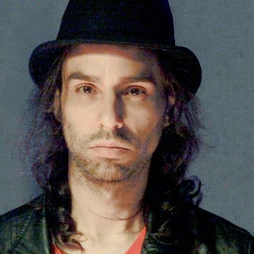 PROFESOR, MÚSICO, DIRECTOR Y PRODUCTOR (CINE), y ORGANIZO EVENTOS.
